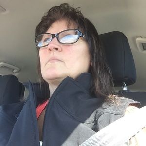 Meet your Posher, Debbie